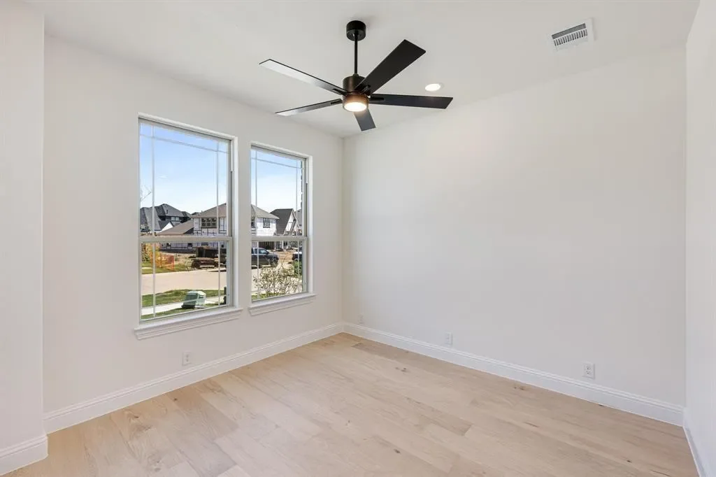 Gallery photo 8