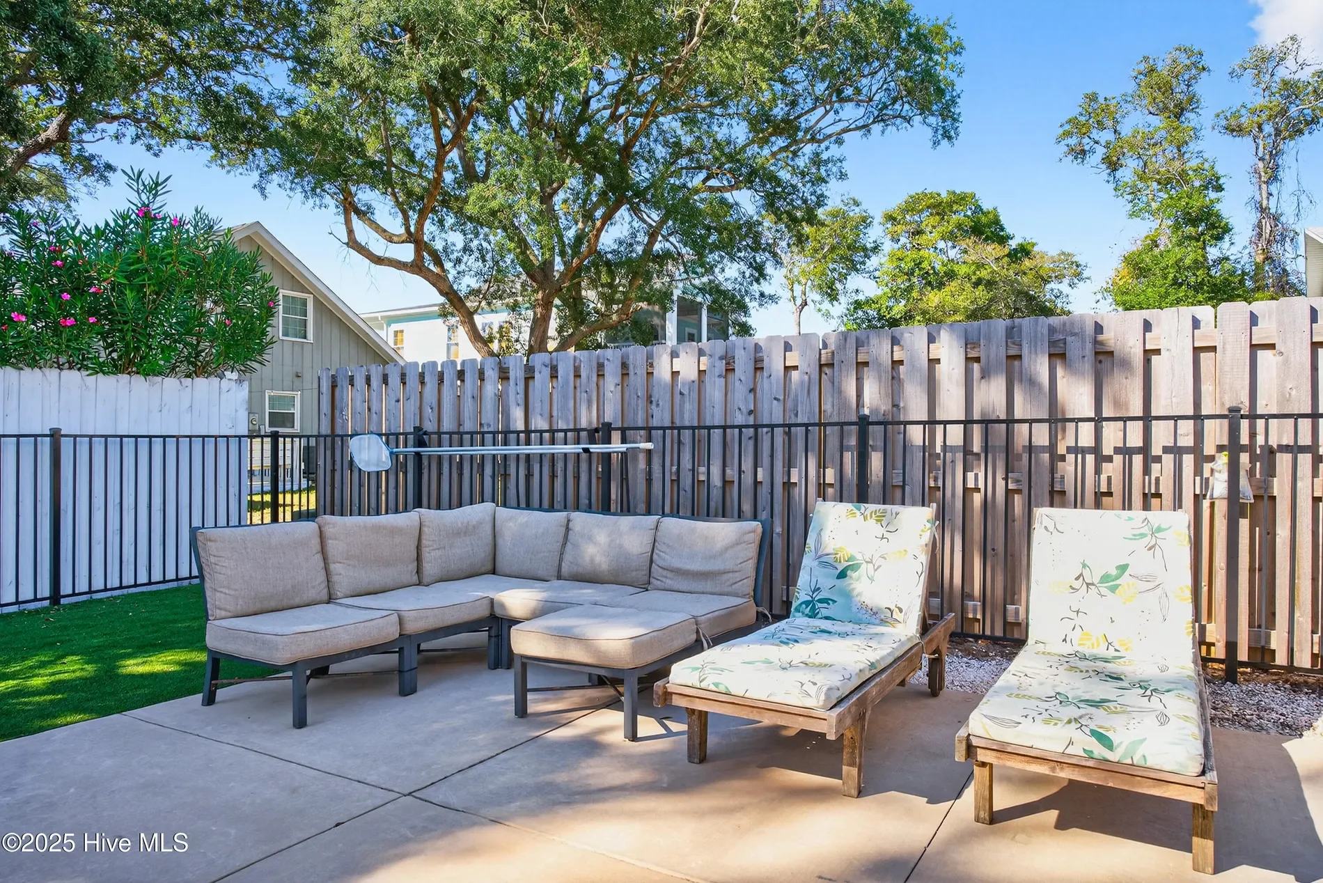 105 SE 53rd Street, Oak Island, North Carolina, United States. - Photo 54