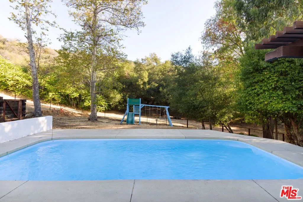 25620 Nebo Dr, Hidden Hills, California, United States. - Photo 13