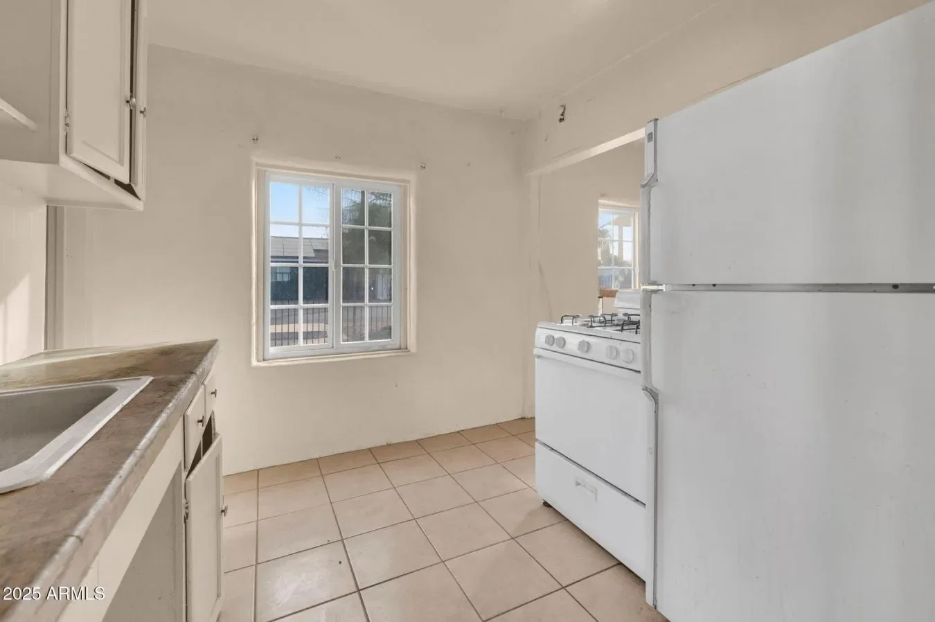 1026 E CLARENDON Avenue, Phoenix, Arizona, United States. - Photo 13