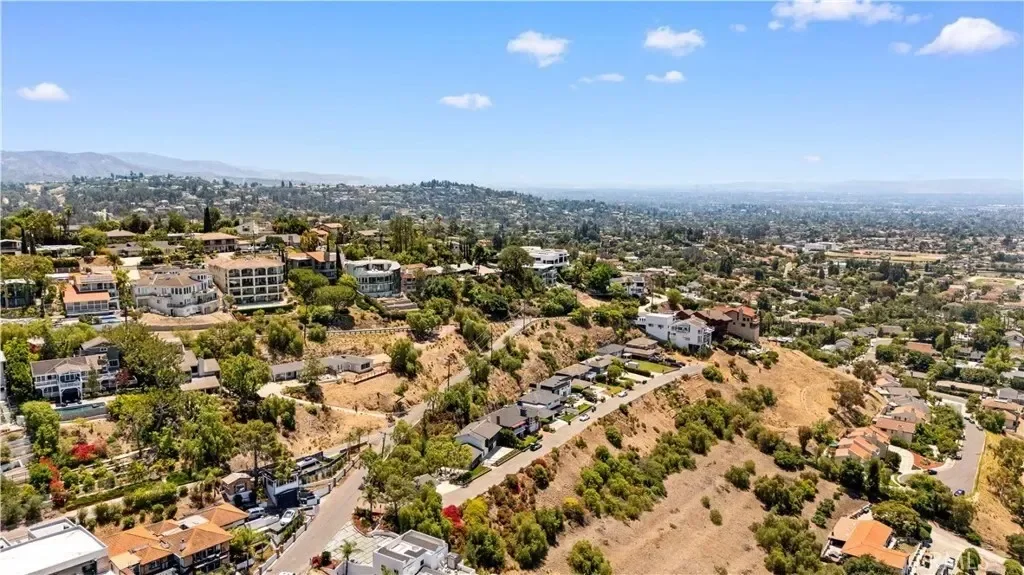 12284 Circula Panorama, Santa Ana, California, United States. - Photo 47