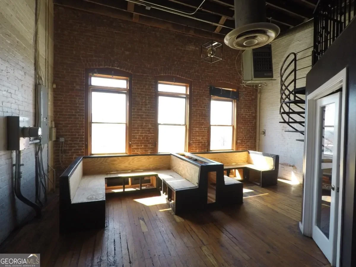 251 Trinity AVE SW, Atlanta, Georgia, United States. - Photo 23