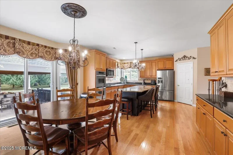 6 Cozy Drive, Manalapan, NJ 07726, Manalapan Township, New Jersey, United States. - Photo 15