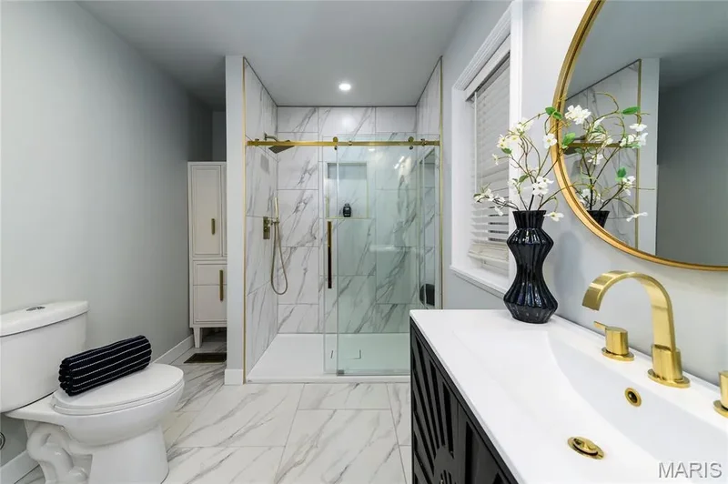 18 Country Aire Drive, St Louis, MO 63131, Town and Country, Missouri, United States. - Photo 44