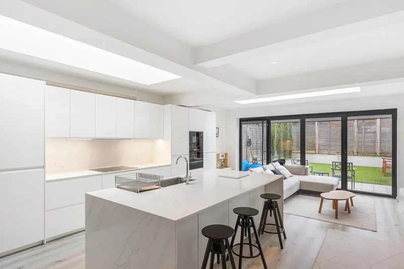 4 bedroom Semi-Detached House for sale in London