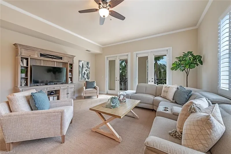 stunning and rarely available Tiburn penthouse