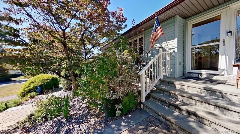 116 Edgehill Drive, Wappingers Falls, New York, United States. - Photo 2