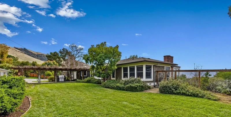 17755 Corral Del Cielo Road, Salinas, California, United States. - Photo 54