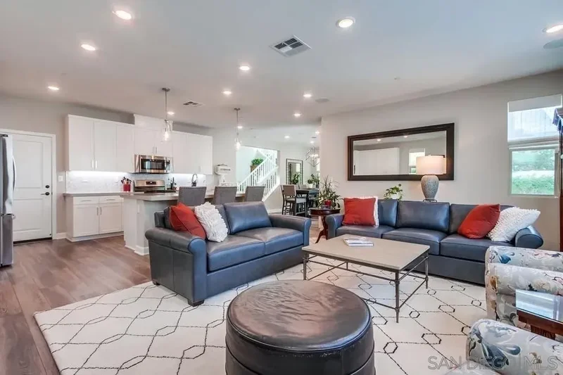 1933 Pascal Ct, Escondido, California, United States. - Photo 19