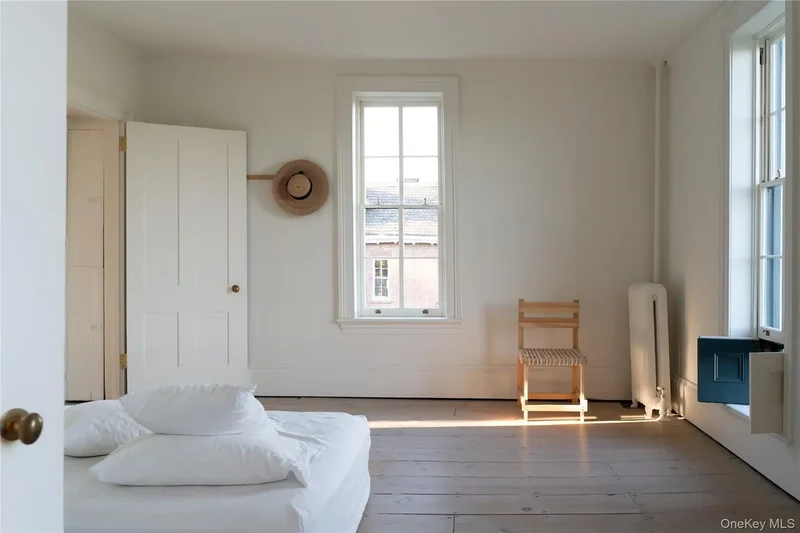 208 Montgomery Street, Newburgh, New York, United States. - Photo 24