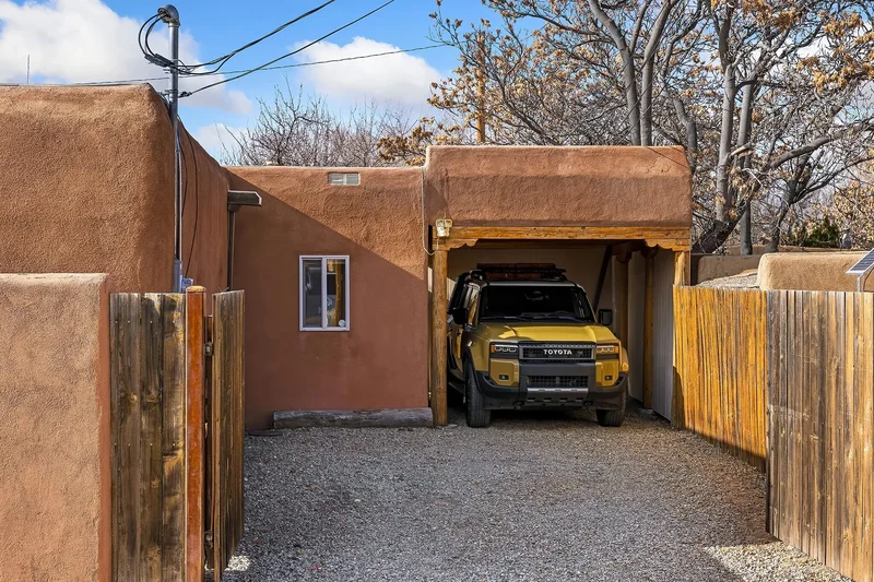 332 Urioste, Santa Fe, NM 87501, Santa Fe, New Mexico, United States. - Photo 27