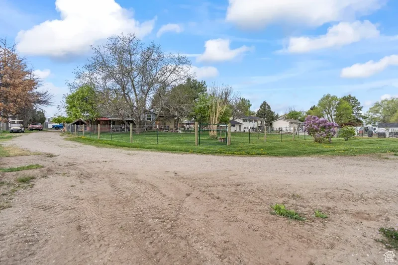 3168 W 1300, Clinton, UT 84015, Clearfield, Utah, United States. - Photo 29