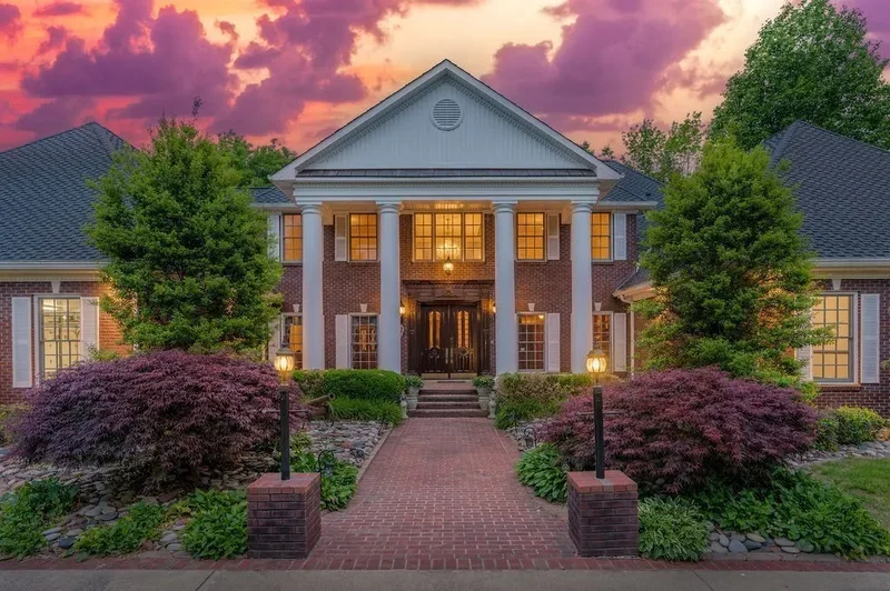 2081 Mossy Oak Cir, Clarksville, TN 37043, Clarksville, Tennessee, United States. - Photo 14