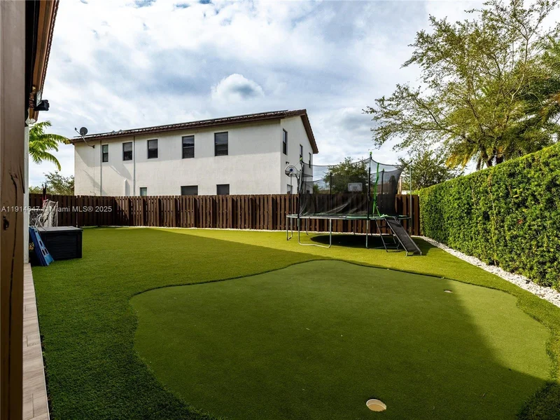 8777 NW 102nd Ct, Doral, Florida, United States. - Photo 8
