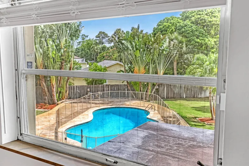 852 Palo Verde Court, Haverhill, FL 33415, West Palm Beach, Florida, United States. - Photo 34