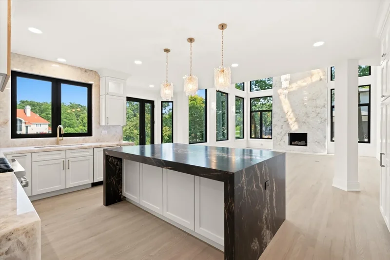 9427 Falling Waters Drive, Burr Ridge, Illinois, United States. - Photo 5