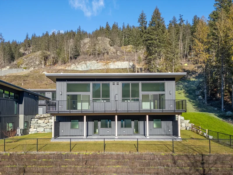 4000 Sunstone Way, #25, Pemberton, BC, V0N2L3, CANADA, Pemberton, British Columbia, Canada. - Photo 2