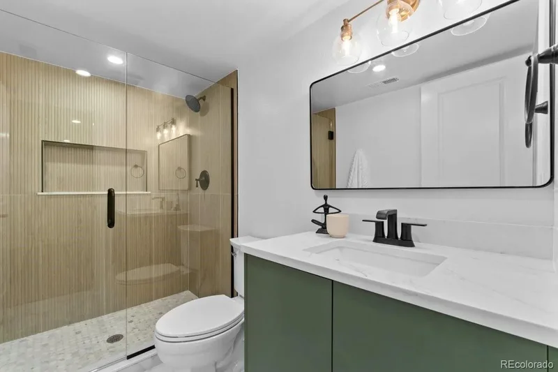 639 Albion Street, Denver, Colorado, United States. - Photo 25