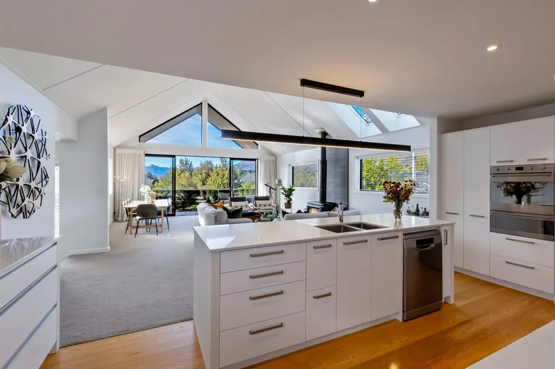 37 McAdam Drive, Queenstown, OTA, Queenstown, Otago, New Zealand. - Photo 23