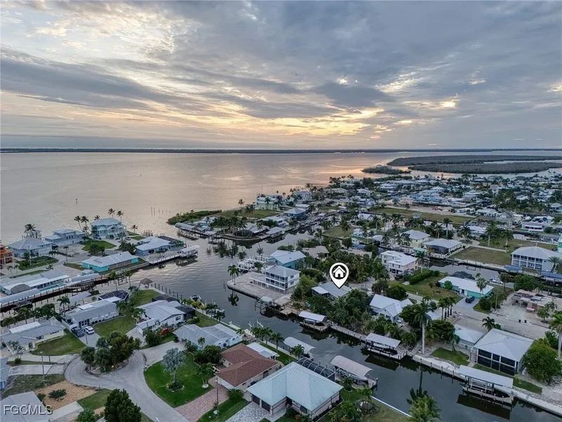 2206 Lemon Street, Other, FL 33956, Saint James City, Florida, United States. - Photo 17