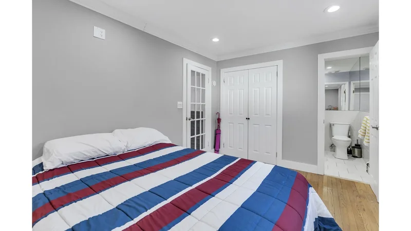 56 Fairfields Lane, Huntington Station, New York, United States. - Photo 14