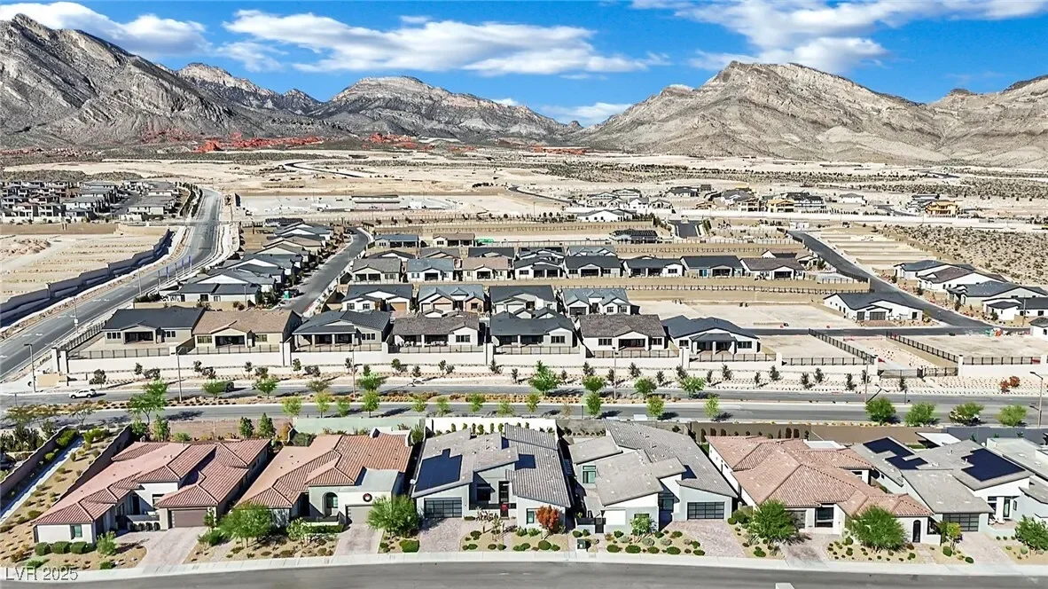 397 Highview Ridge Avenue, Las Vegas, Nevada, United States. - Photo 64