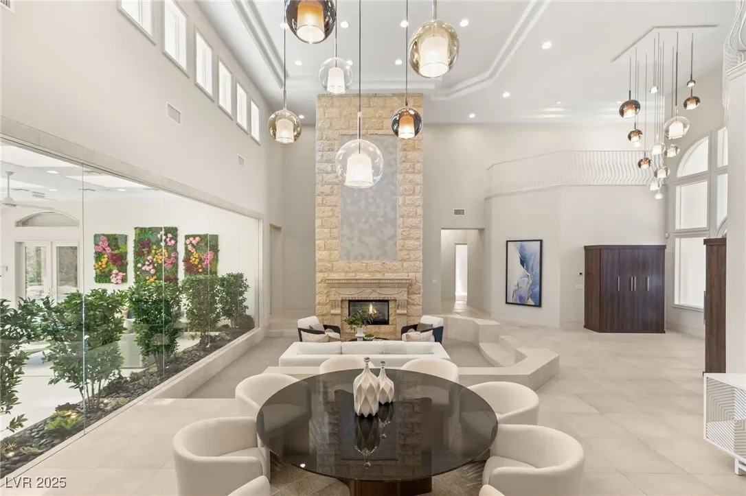 3040 American River Lane, Las Vegas, Nevada, United States. - Photo 3