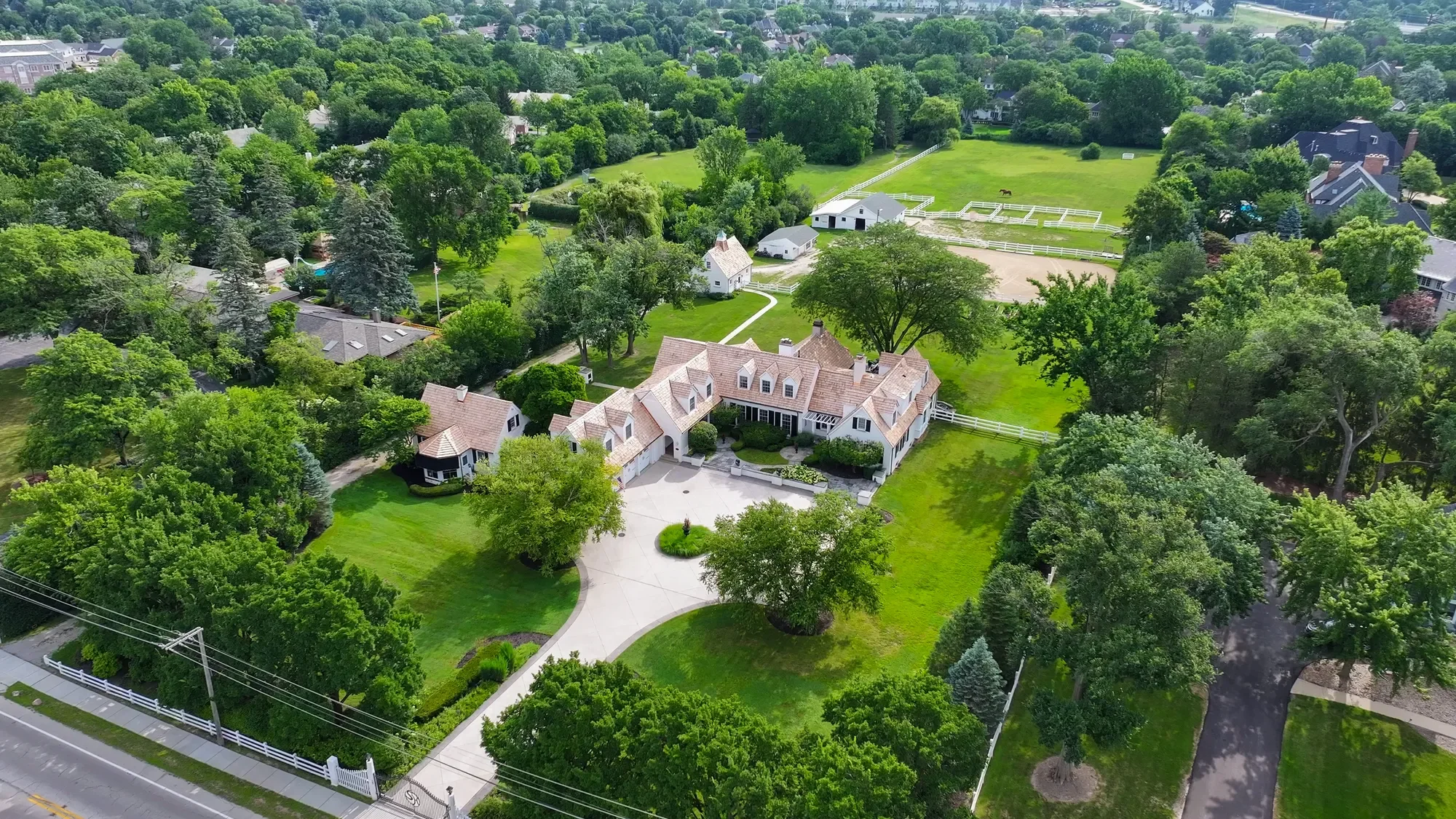 6191 S County Line Road , Burr Ridge, IL 60527, Burr Ridge, Illinois, United States. - Photo 4