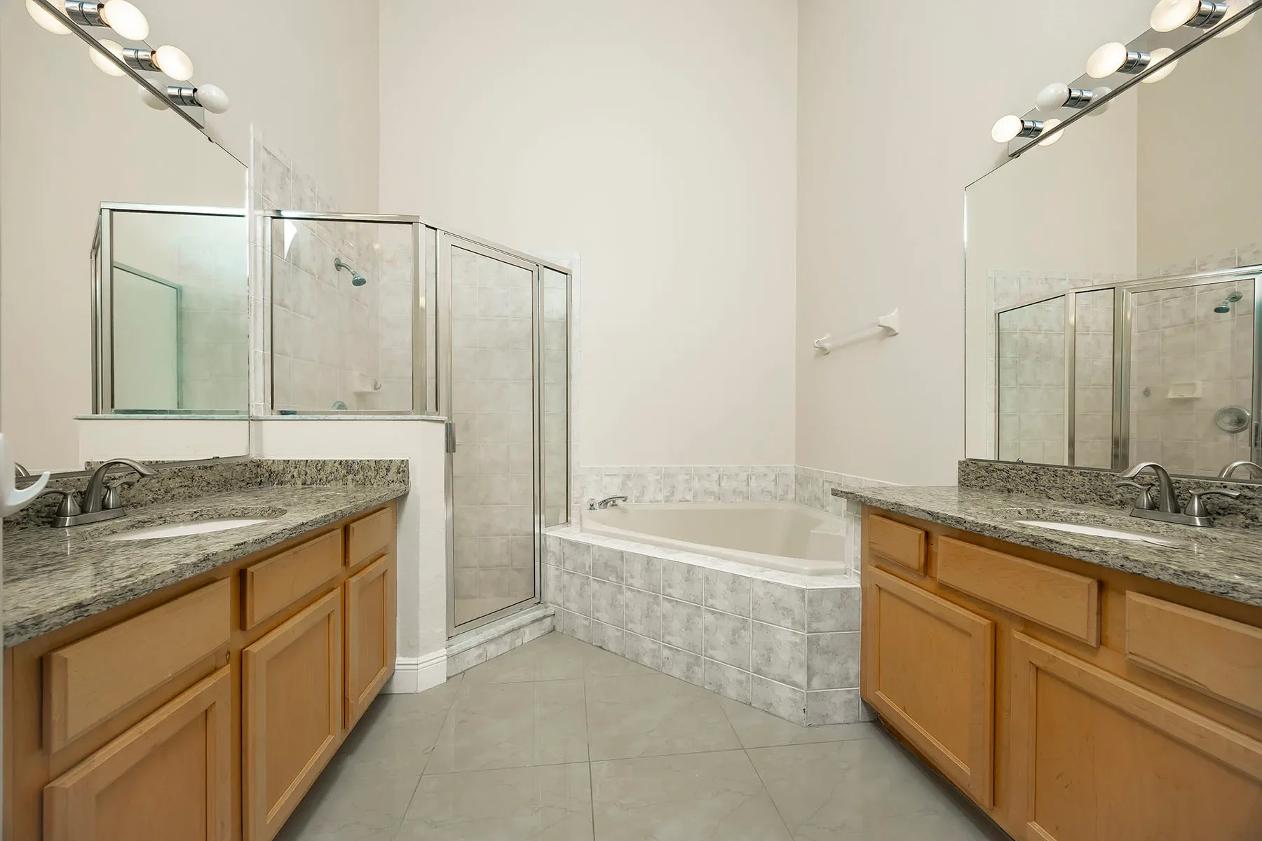 Gallery photo 8