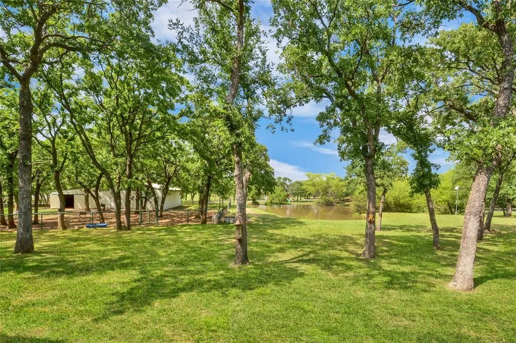 6565 Rockridge, Cross Roads, Texas, United States. - Photo 3