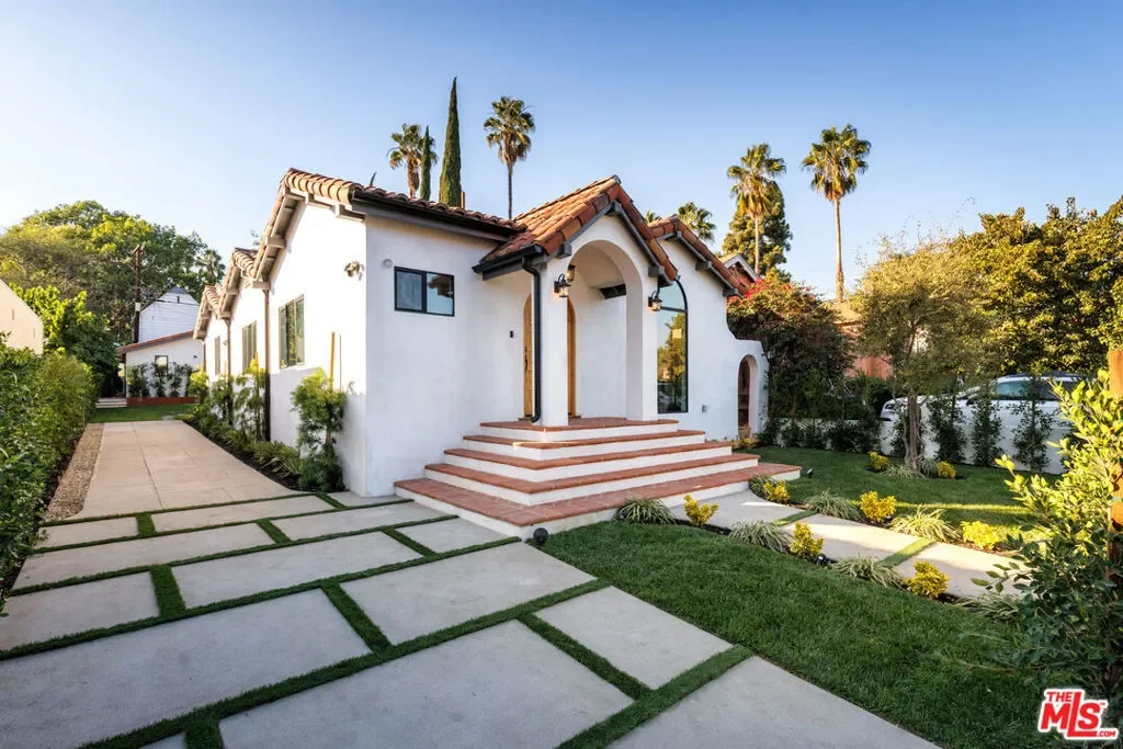 913 S Mullen Avenue, Los Angeles, California, United States. - Photo 5