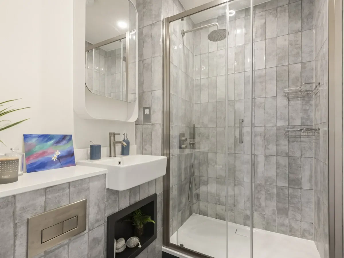 Wilna Road, London, SW18, London, England, United Kingdom. - Photo 3