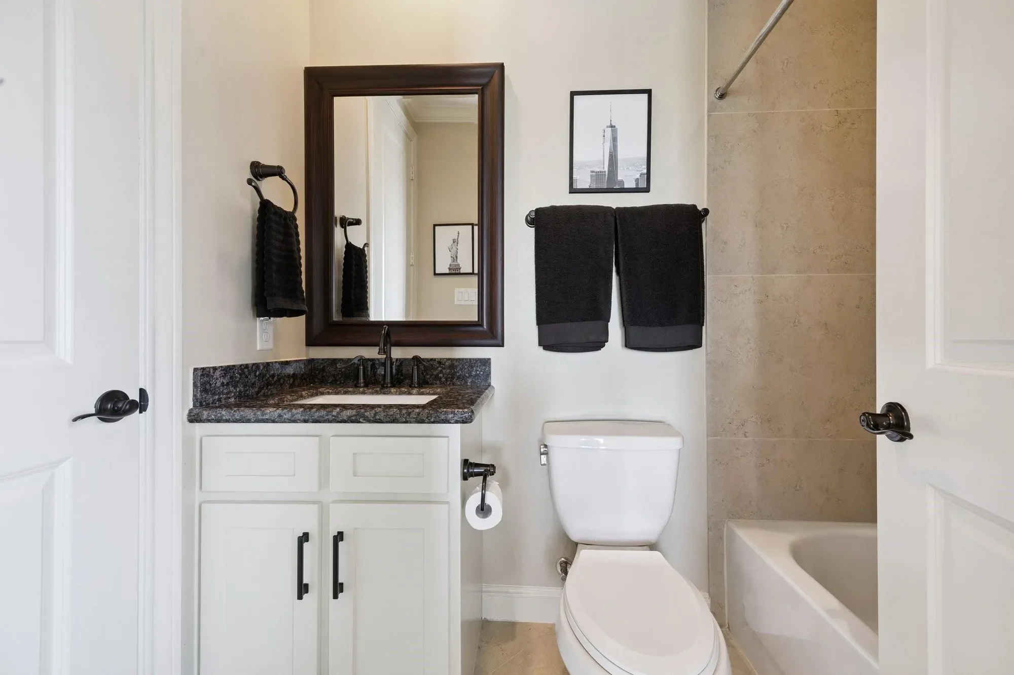 1305 W Bell Street, Houston, Texas, United States. - Photo 22
