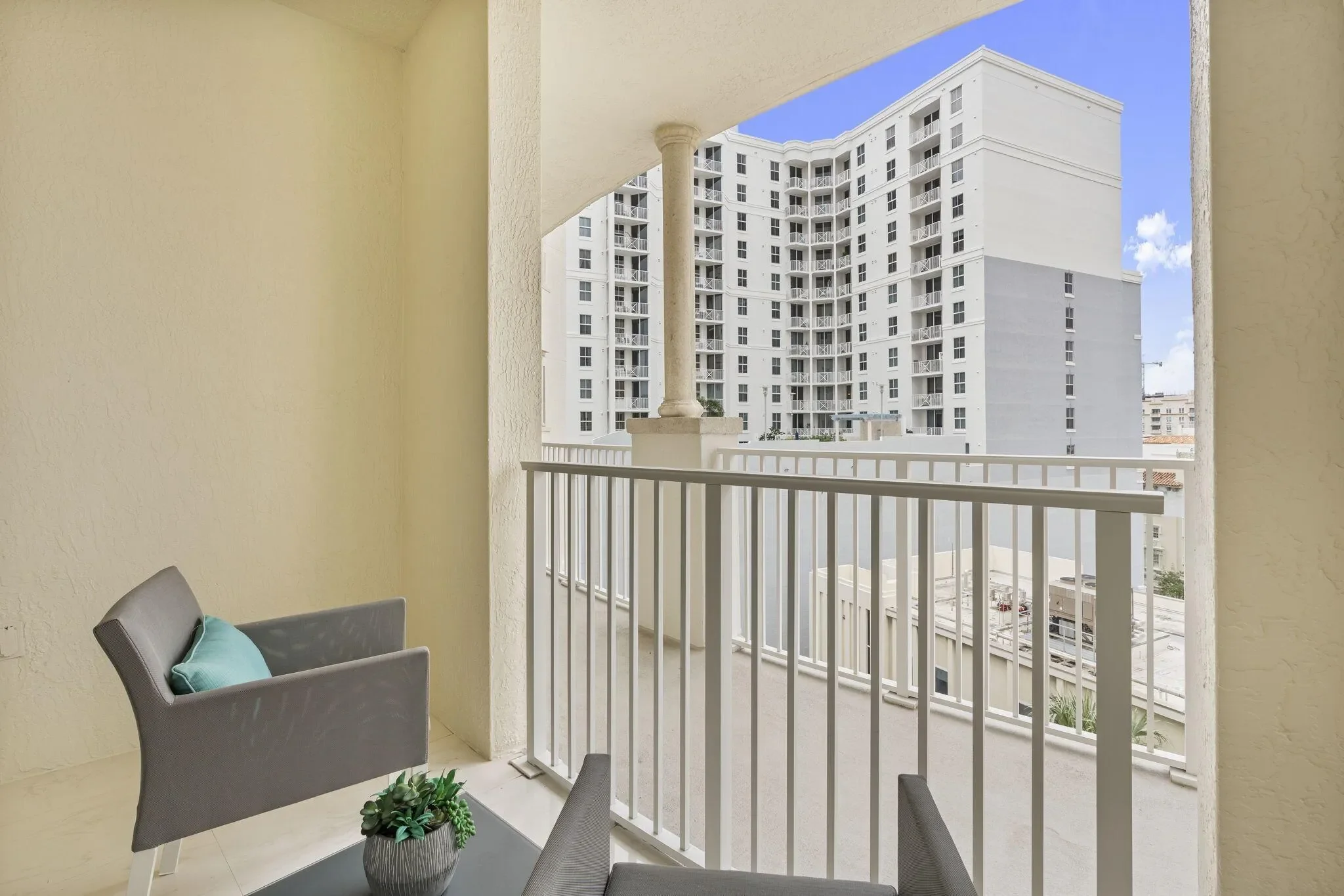 201 S Narcissus Avenue 605, West Palm Beach, Florida, United States. - Photo 22