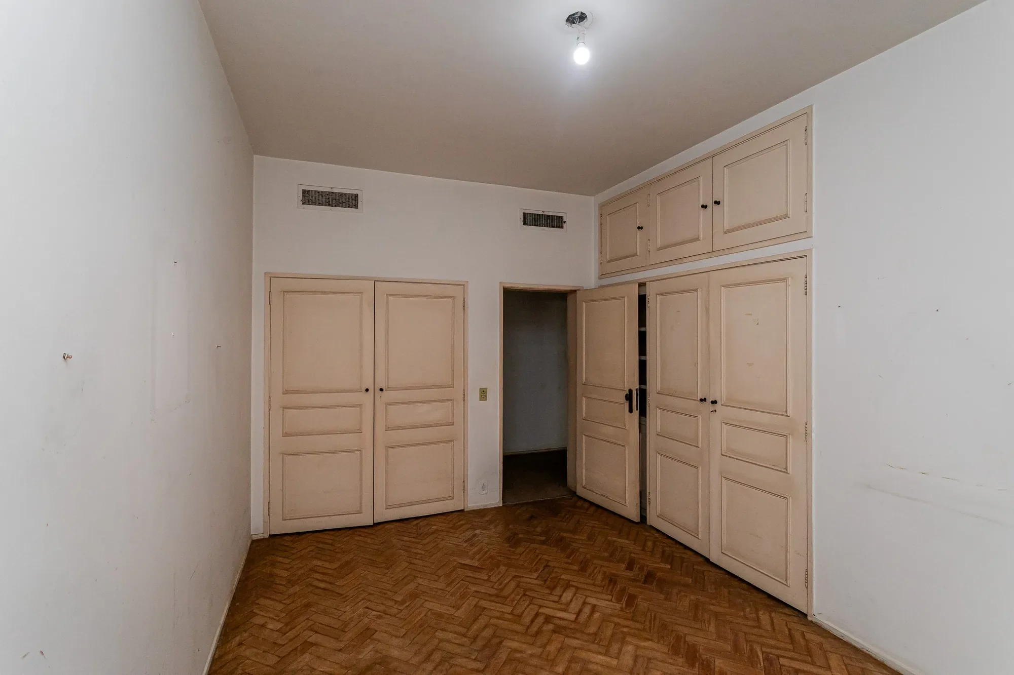 Gallery photo 2