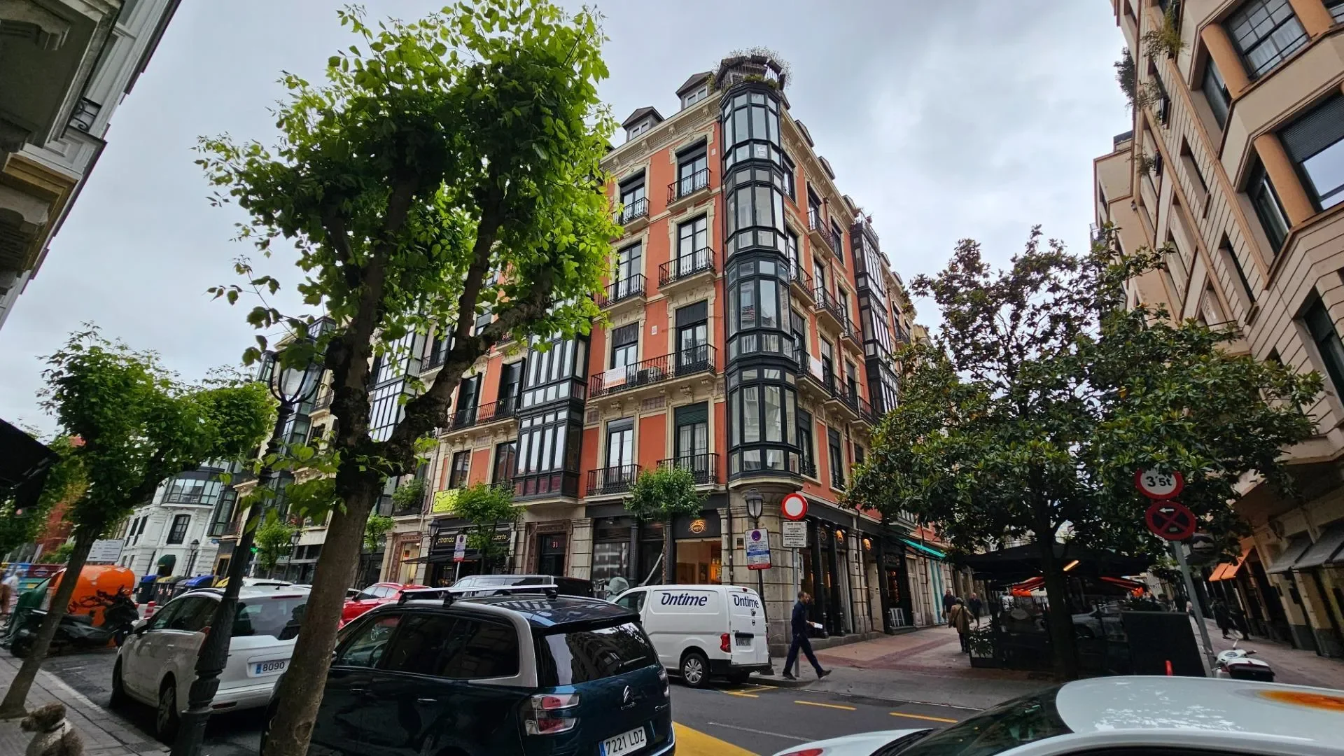 Exterior photo 10