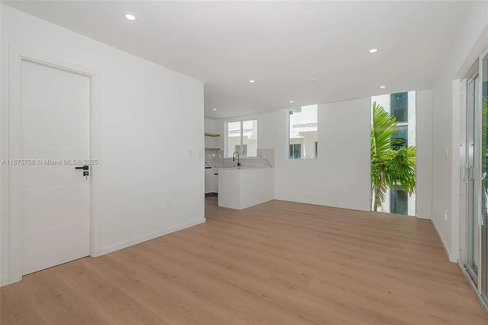 1975 Calais Dr, Miami Beach, Florida, United States. - Photo 13