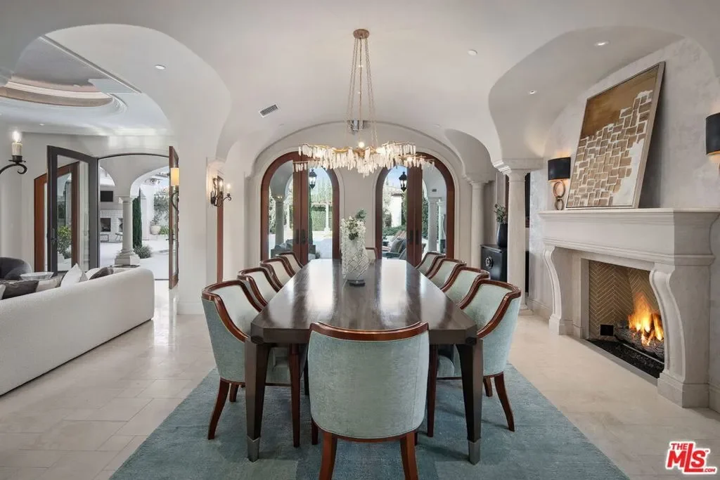 6882 Arizona Avenue, Los Angeles, California, United States. - Photo 13
