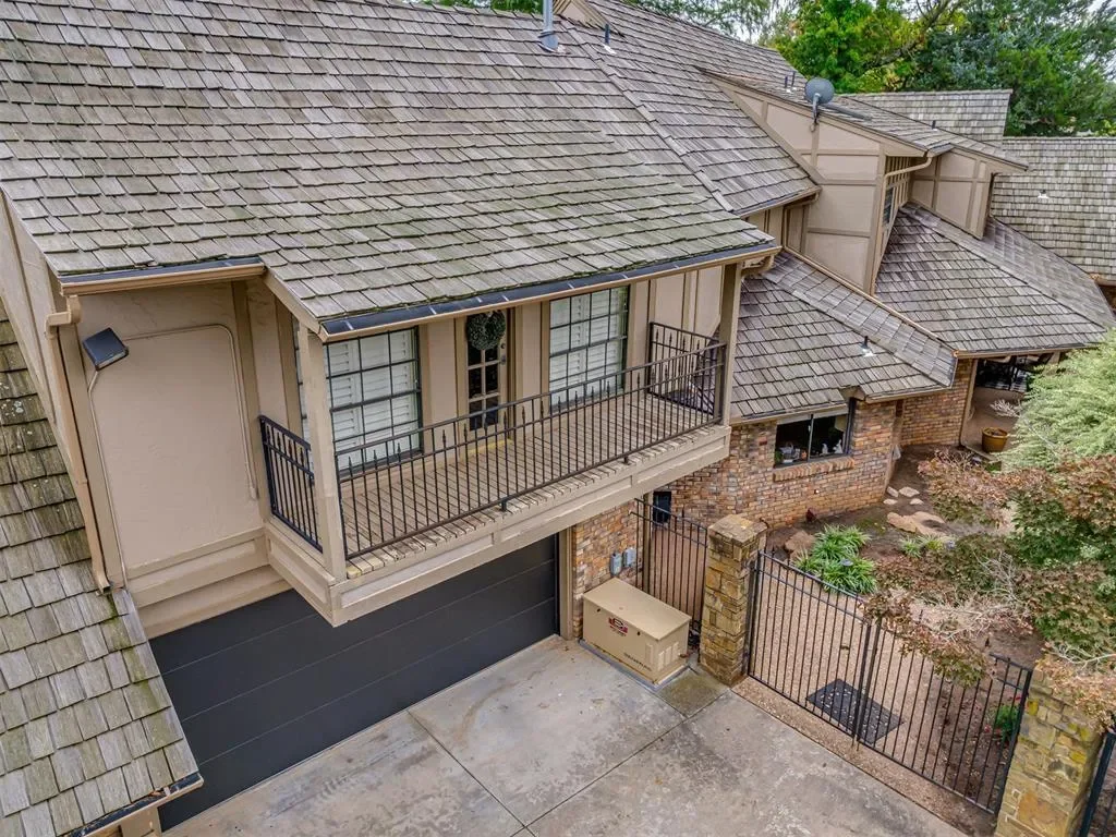 1902 Pin Oak Circle, Norman, OK 73072, Norman, Oklahoma, United States. - Photo 33