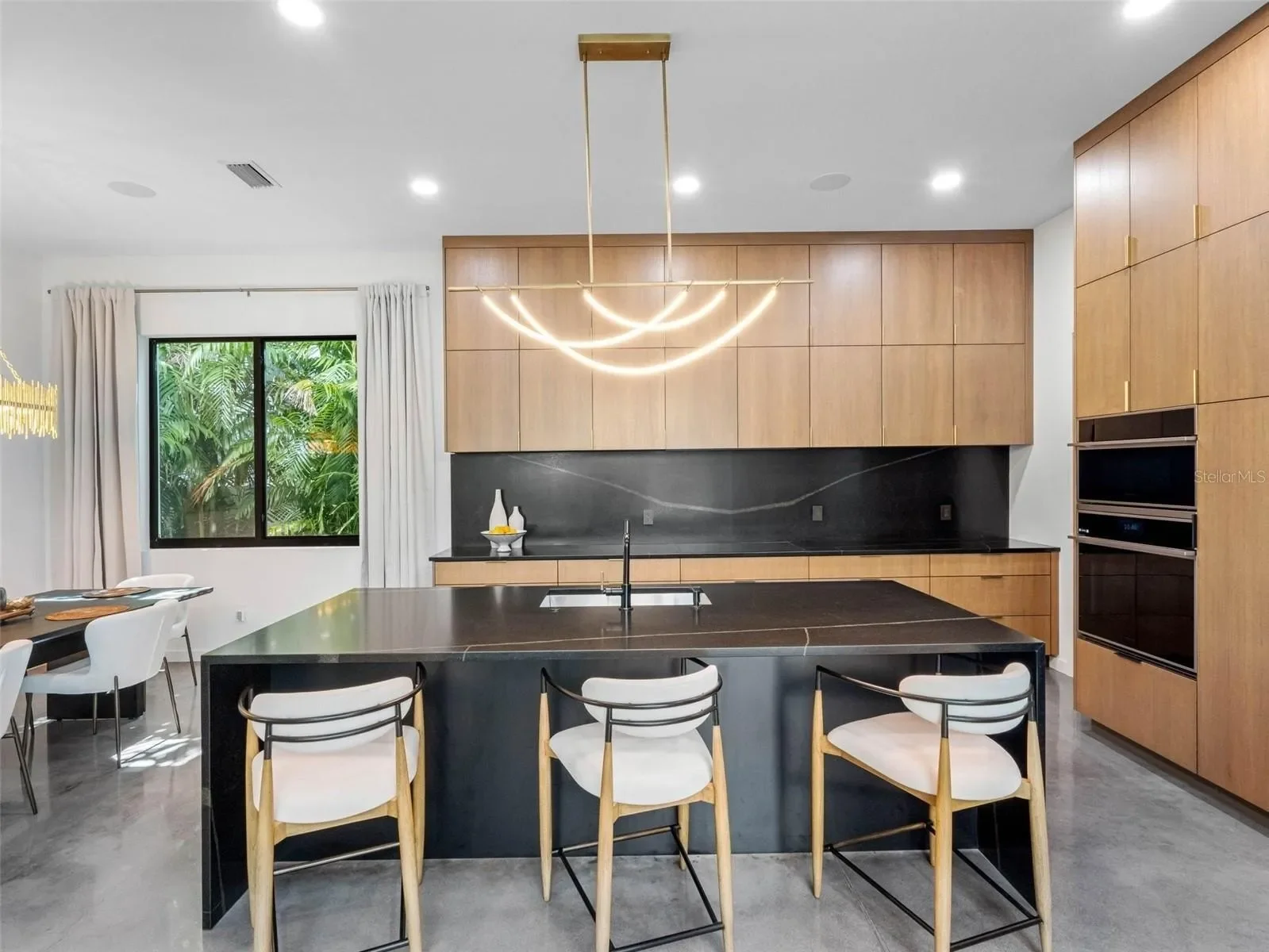 526 16TH AVENUE NE, ST PETERSBURG, FL, 33704, USA, St. Petersburg, Florida, United States. - Photo 3