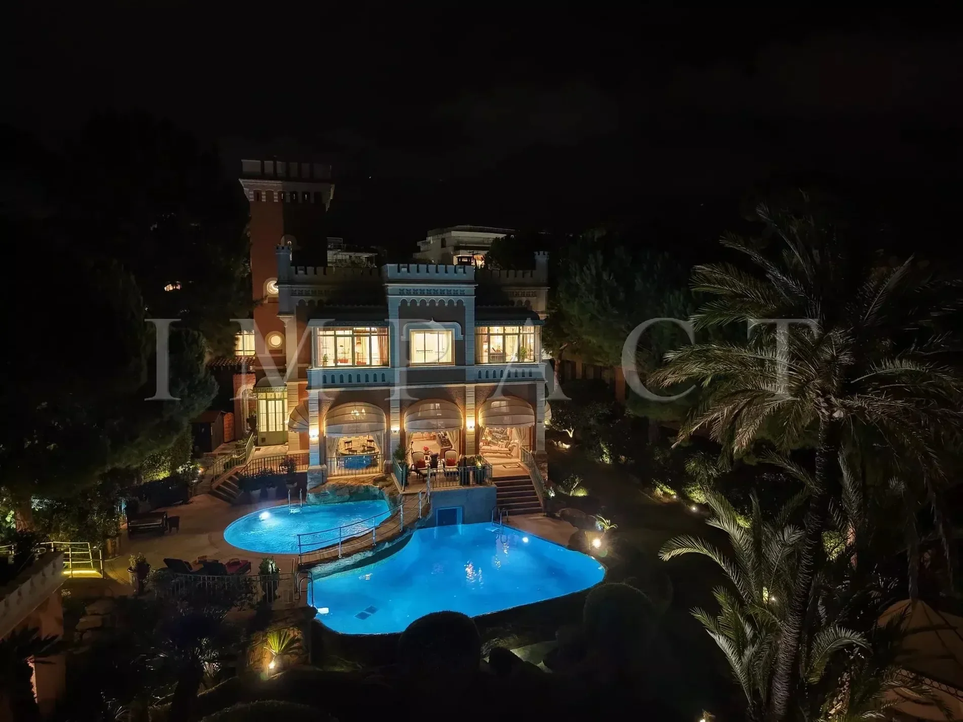 Exterior photo 10