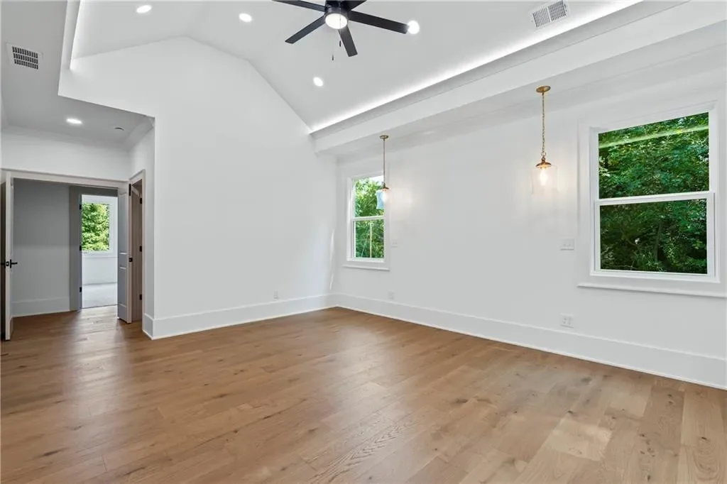 219 Poplar Street NW, Lilburn, Georgia, United States. - Photo 42