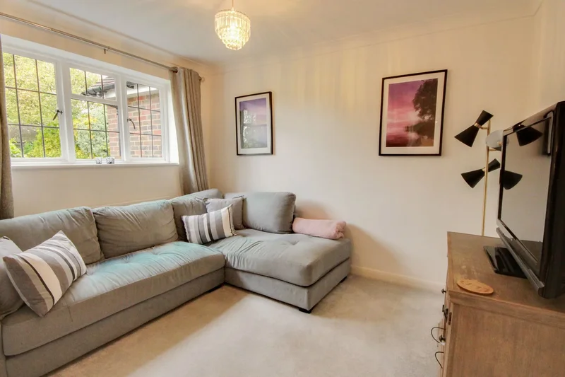 Ferndown, 30 Balcombe Road, Haywards Heath, RH16 1PF, Haywards Heath, England, United Kingdom. - Photo 21