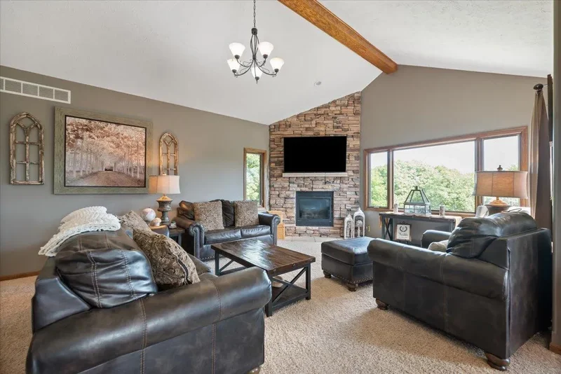 65649 Pease Road, GLENWOOD, IA 51534, Glenwood, Iowa, United States. - Photo 32