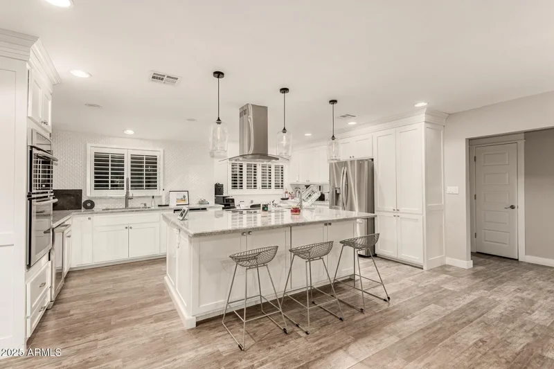 3444 E CAMELBACK Road, Phoenix, AZ 85018, Phoenix, Arizona, United States. - Photo 15