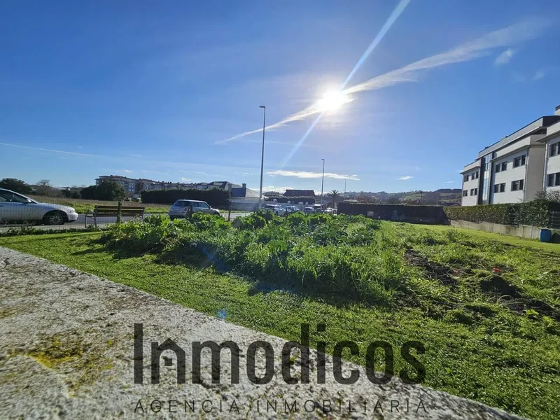 Santa Cruz De Bezana Land