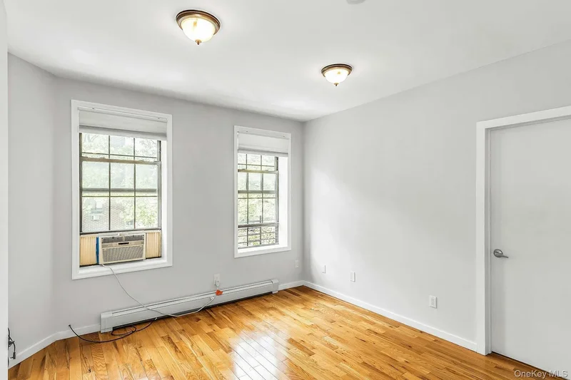 34-21 9 Street, New York, New York, United States. - Photo 29
