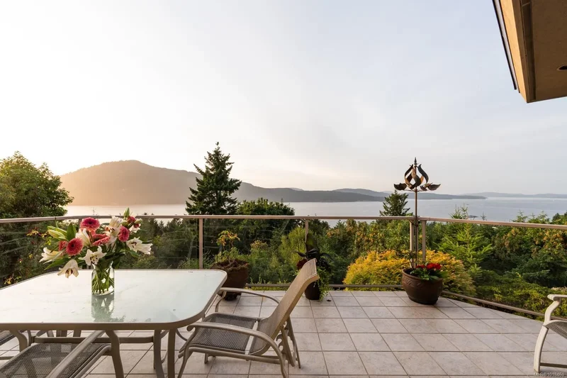 11406 Sycamore Dr, North Saanich, British Columbia, Canada. - Photo 4