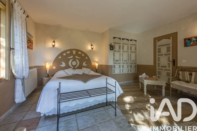 Puyvert, Provence-Alpes-Côte d'Azur, France. - Photo 18