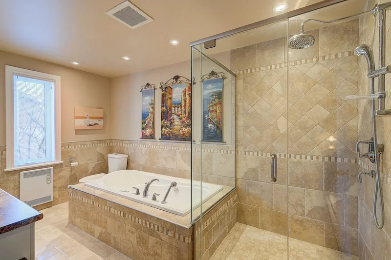 1810 Rue Georges-Baril, Laval, Quebec, Canada. - Photo 30